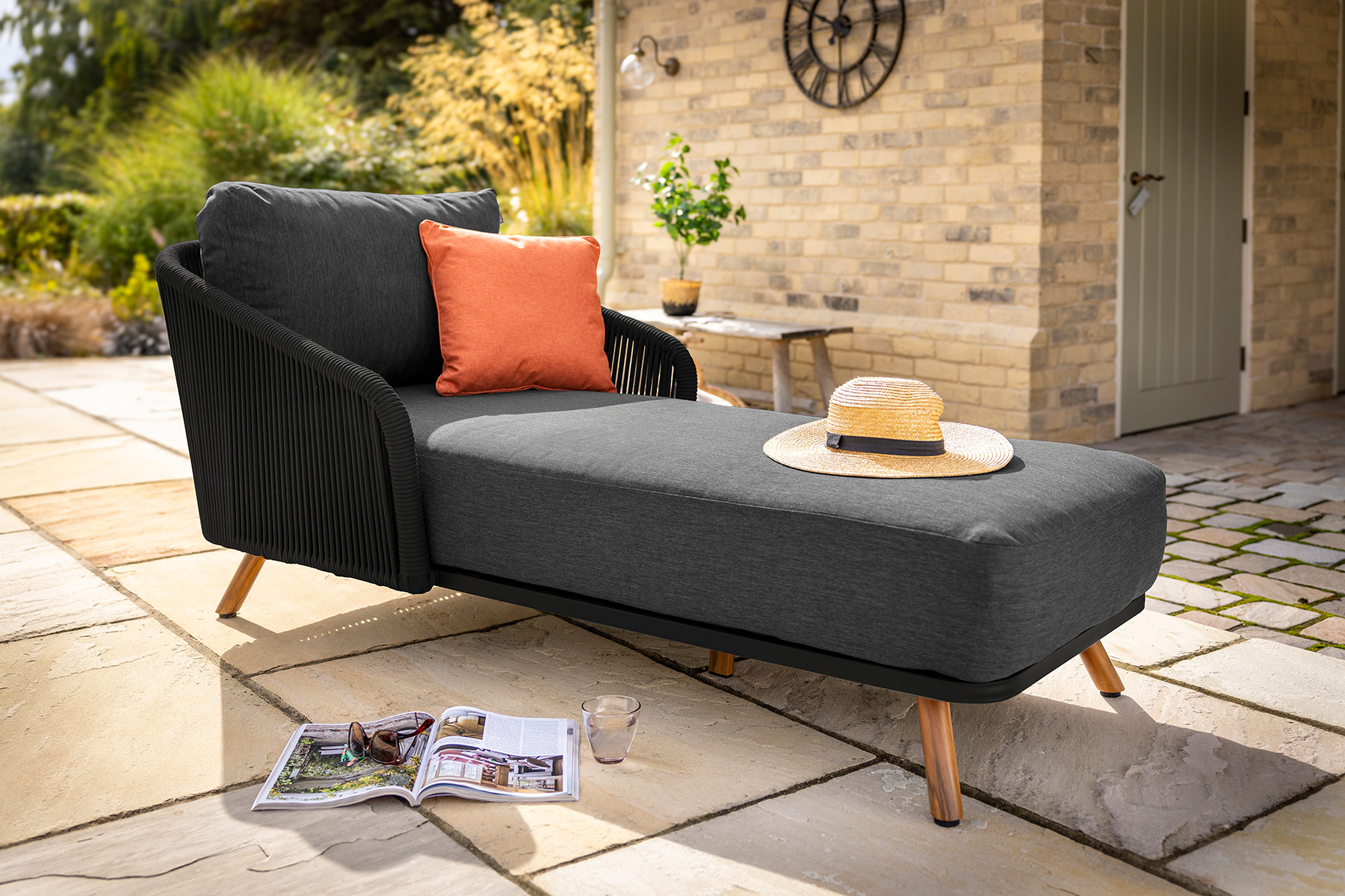 Eden Lounger